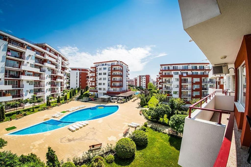 Roof Top Sea View Apartment 167,2Loznice,4-7 Osob Sveti Vlas Exterior foto