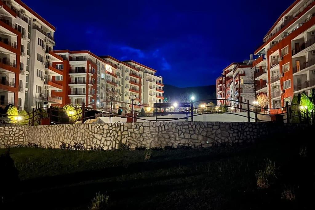 Roof Top Sea View Apartment 167,2Loznice,4-7 Osob Sveti Vlas Exterior foto