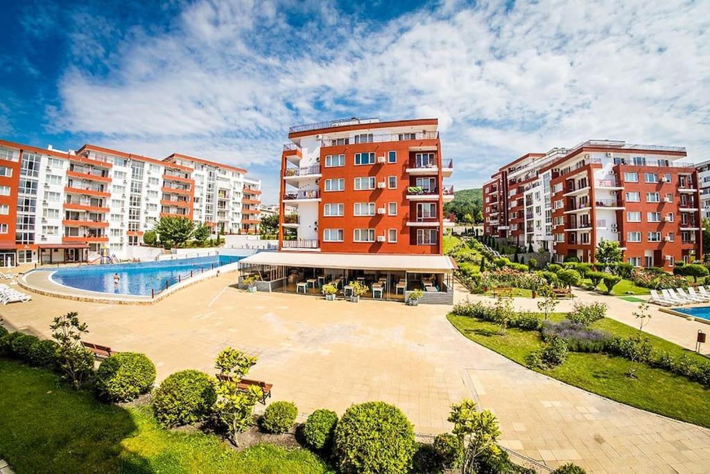 Roof Top Sea View Apartment 167,2Loznice,4-7 Osob Sveti Vlas Exterior foto