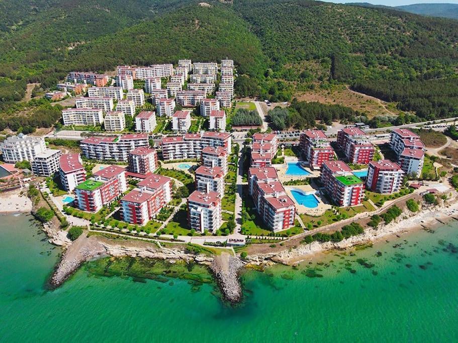 Roof Top Sea View Apartment 167,2Loznice,4-7 Osob Sveti Vlas Exterior foto