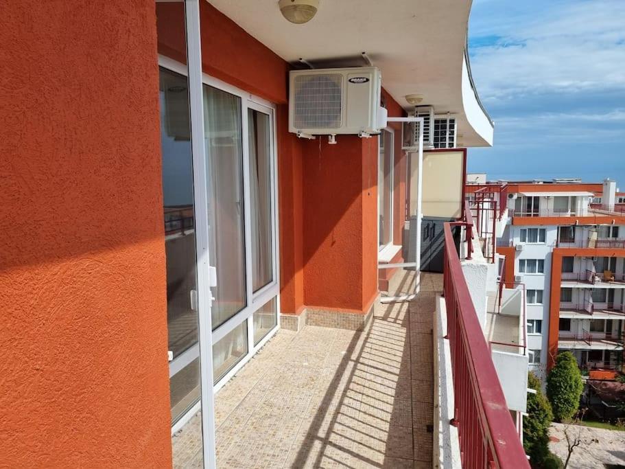 Roof Top Sea View Apartment 167,2Loznice,4-7 Osob Sveti Vlas Exterior foto